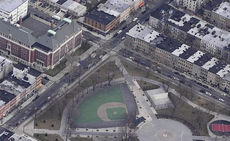 maria fernandez park: maria fernandez park - knickbocker av - willoughby av - 2